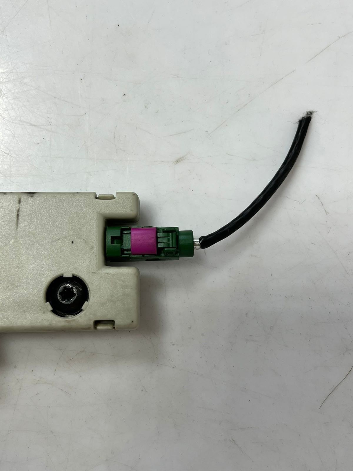2009-2012 BMW 7' 5' 750i F01 F02 F03 F04 F10 AERIAL ANTENNA FILTER 9118264