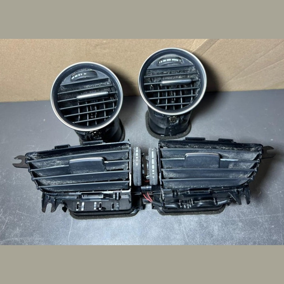 12-14 Mercedes W204 C300 C250 Front Center Dashboard  Heater A/C Air Vent Set