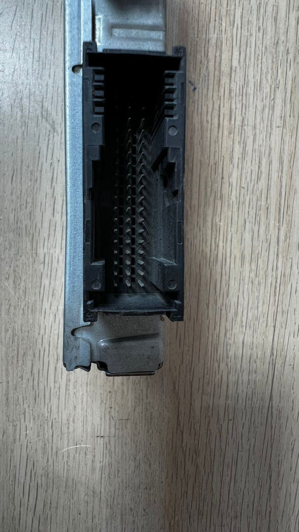 2010-2015 BMW 740i Central Gateway Control Module 9246357 2011 BMW 528i, and 201