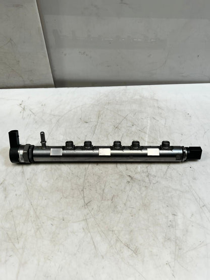 2016 Mini Cooper Fuel Injection Rail 8514166 1 Series F20 F21 with N47 diesel 