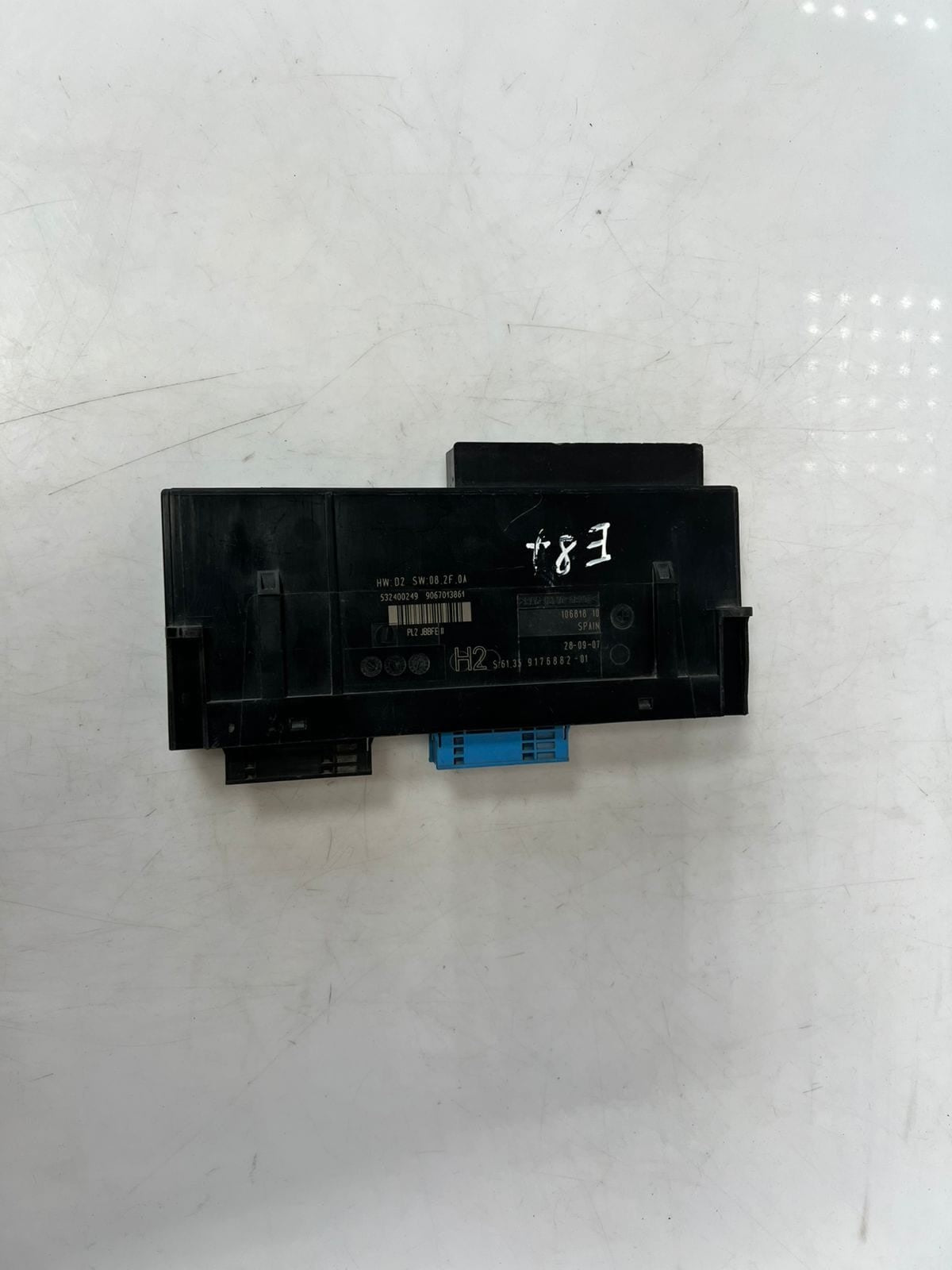 BMW E87, E90, and E81 1 Series Body Control Module BCM 9176882 OEM