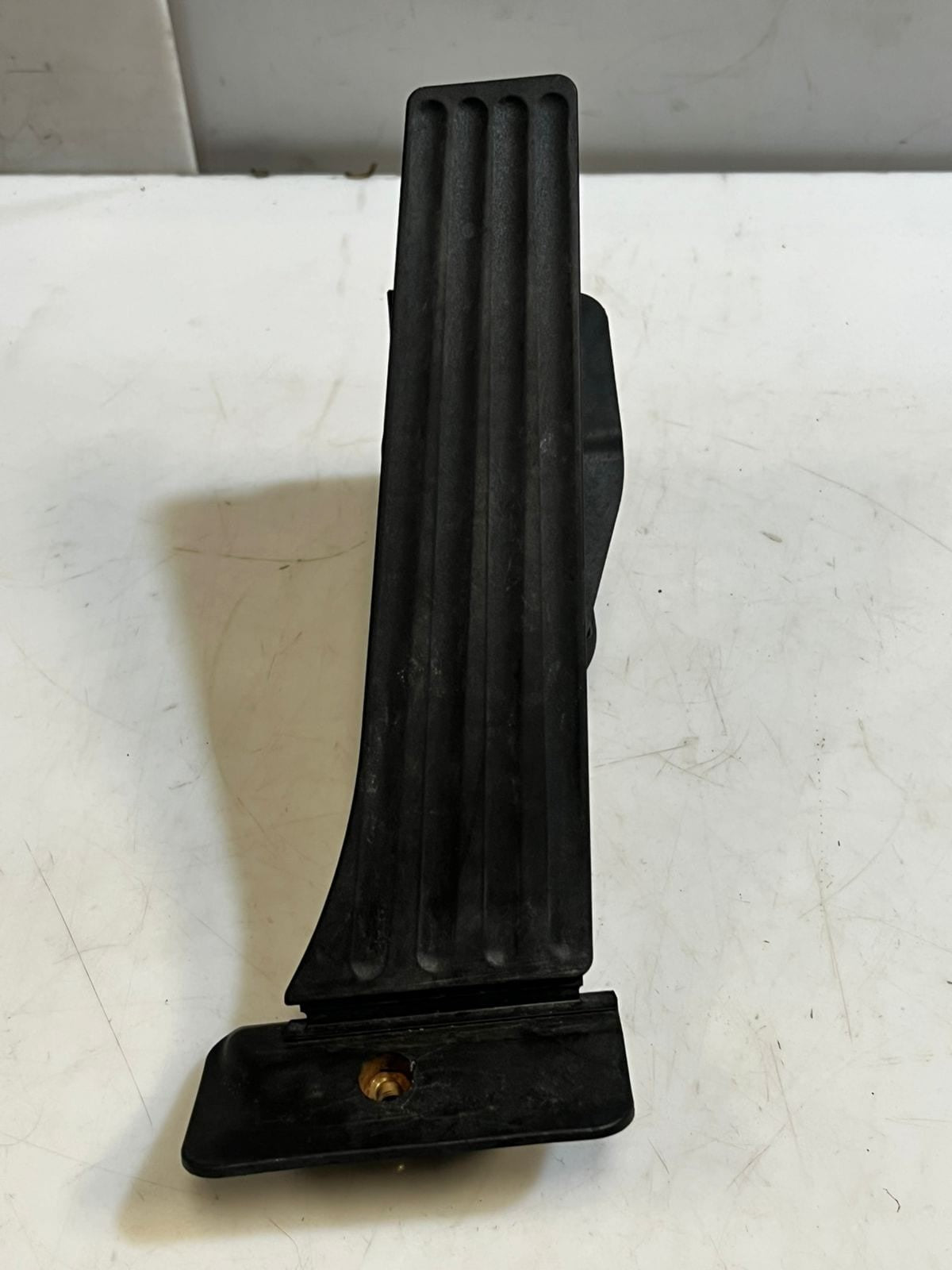 2007-2013 BMW 328i E90, E92, Z4, F48, F49 Accelerator Pedal Module 6889823 OEM