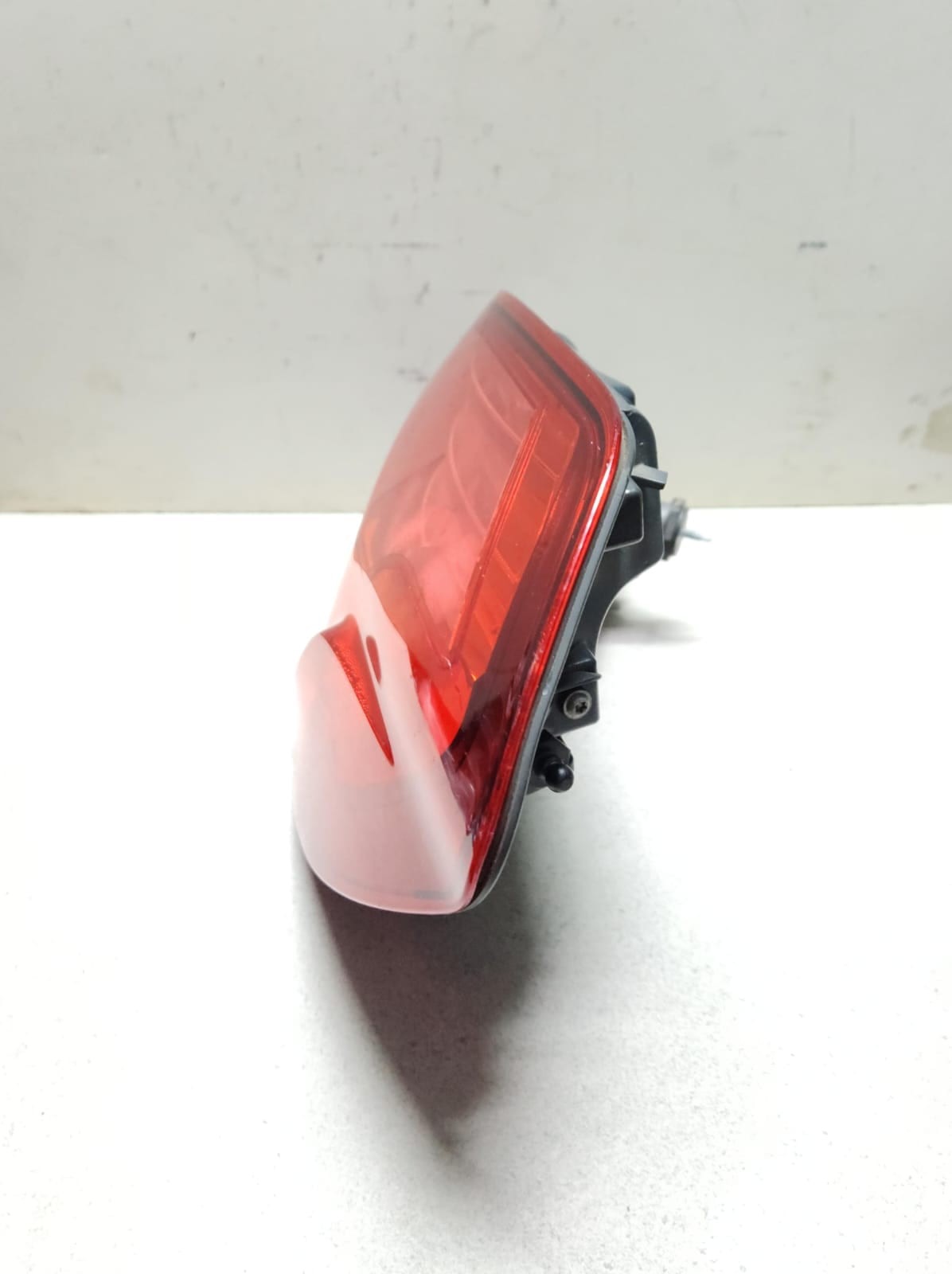 2012-2013 BMW 640i Rear Inner Tailgate Light 8950516 6 Series F06 F12 F13