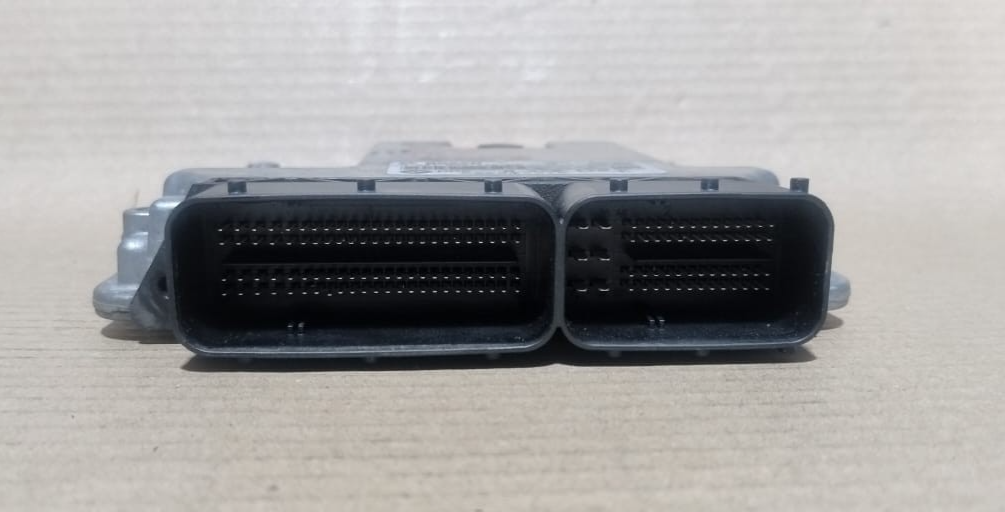 BMW X1 F48  B47 ENGINE CONTROL UNIT ECU SET WITH KEY - 8470176