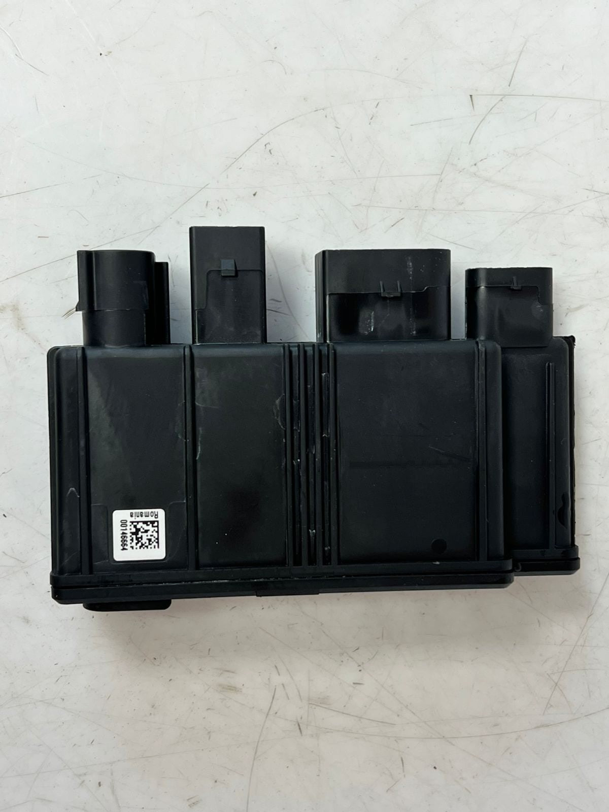 14-19 BMW X1 F45 F46 F48 F52 F54 F57 F60 Integrated Power Supply Module 8647841