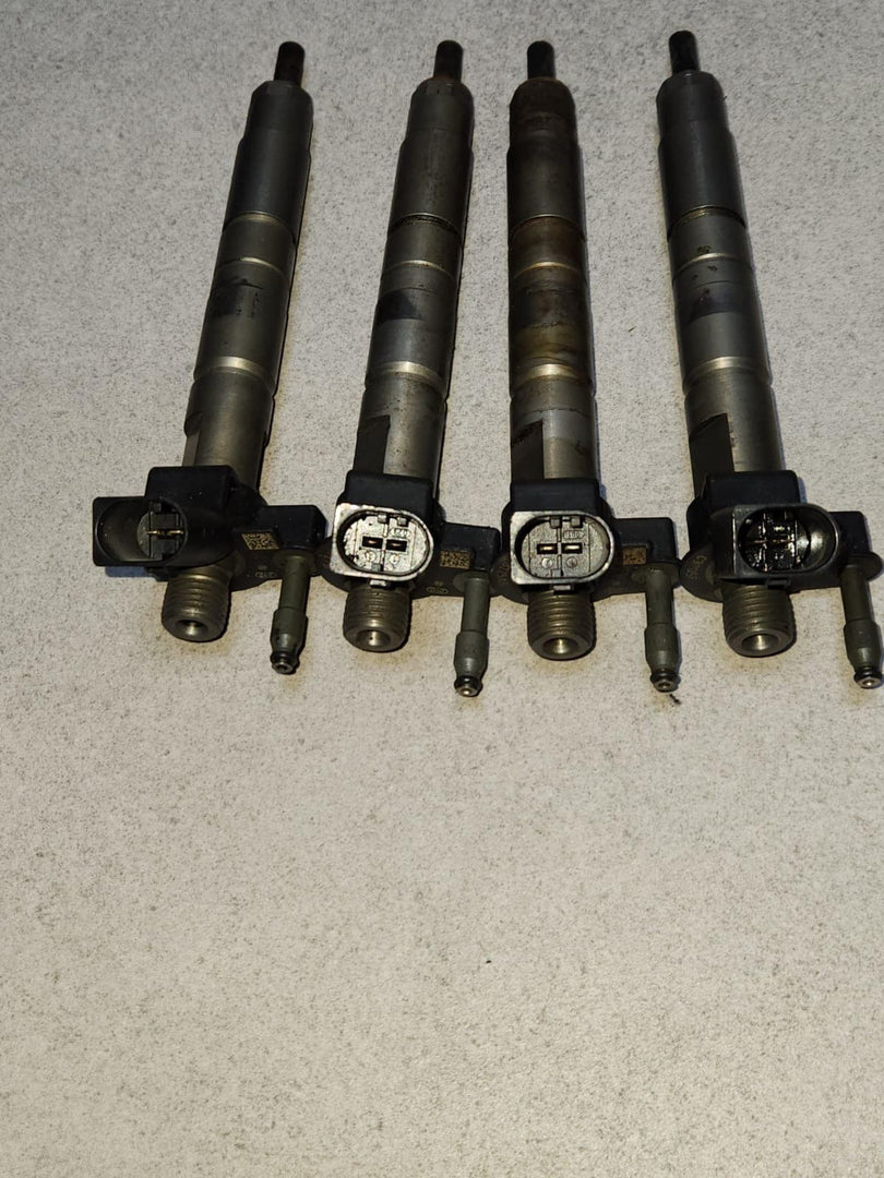 BMW Fuel Injector 7823461 3 Series and 5 Series 330D 525D 430D 435D 530D        