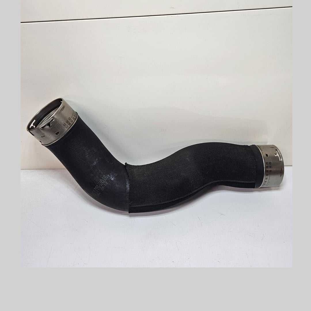 2012-2015 BMW 1 3 Series F20 F21 118D Intercooler Turbo Boost Pipe 4742748