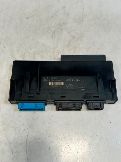 BMW 5 Series F10 F11 520d Body Control Module Junction Box 9244392 OEM