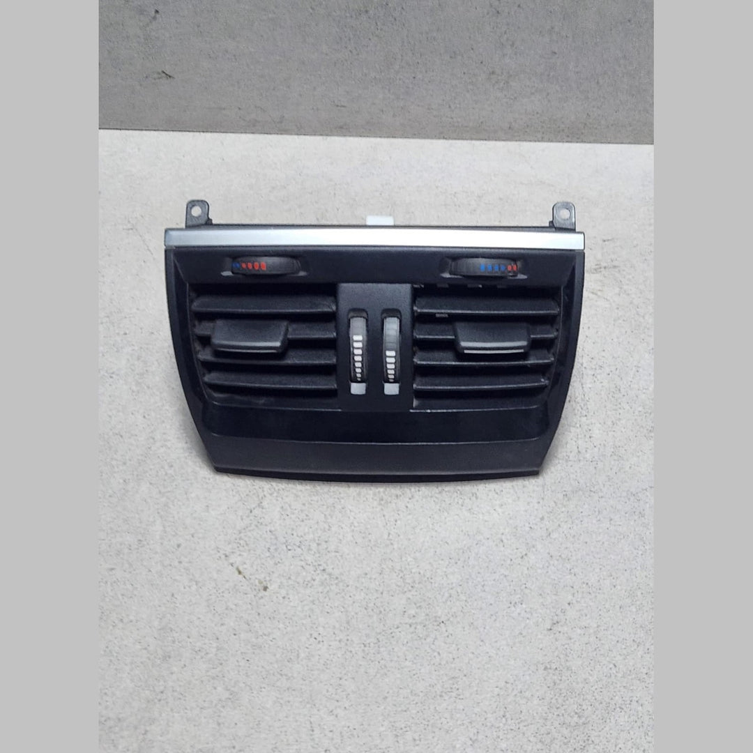 2014-2018 BMW X5 Rear Center Console Air Vent Grille 9252013 X5 F15 and X6 F16