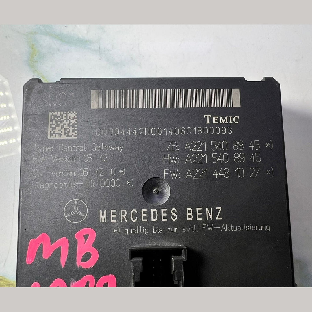 2007-2013 Mercedes-Benz W221 S-Class Gateway Control Module A2215408845 OEM