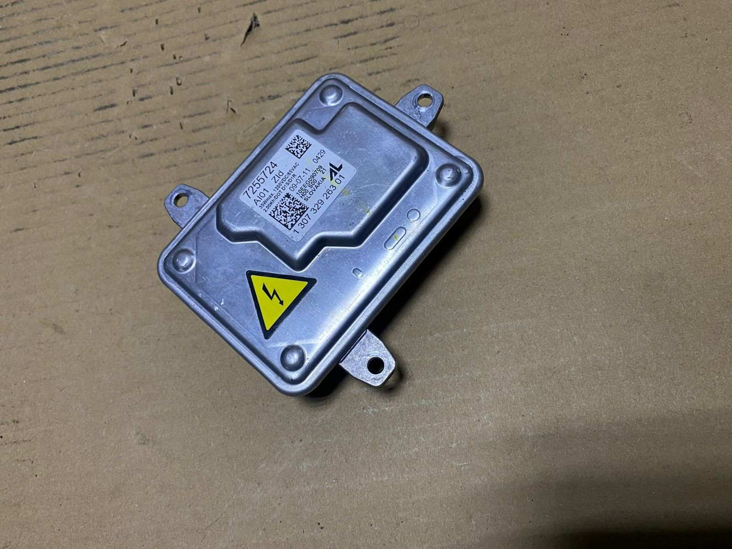 BMW Xenon Hid Headlight Ballast Control Module 7255724 D1S D1R xenon
