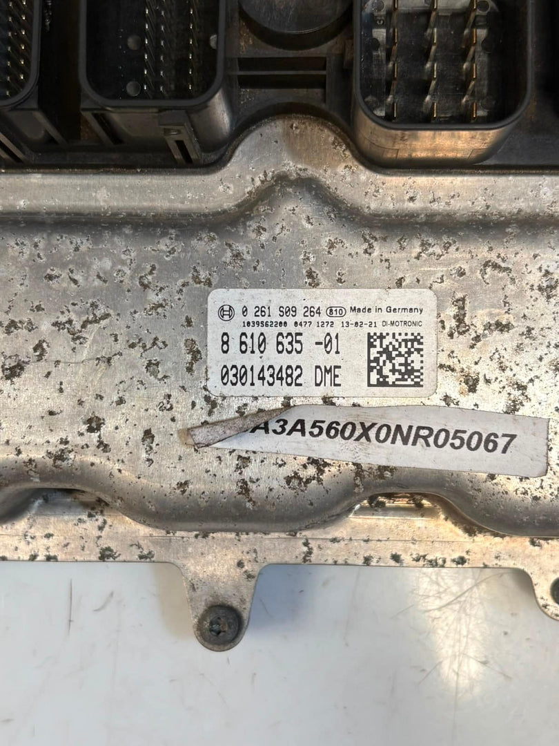 2013 BMW 3' F30 N20 328i Engine Control Unit ECU SET DME+FEM+1KEY 8610635