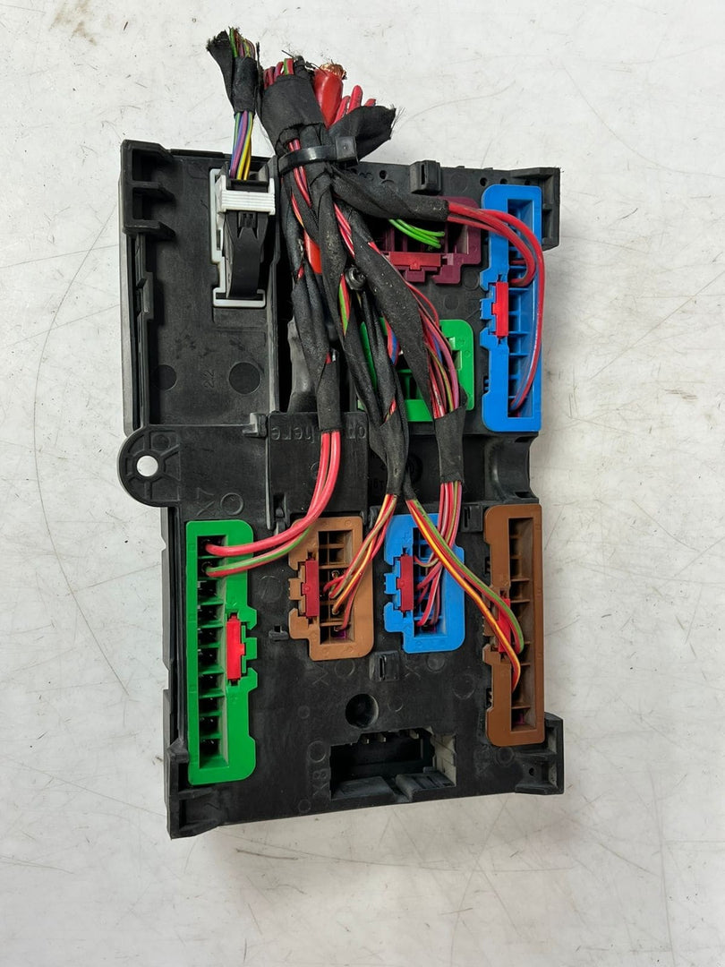 2017-2023 BMW 530i 5' 6' 7' M3 M4 M5 Rear Power Distribution Fuse Box 8713127 