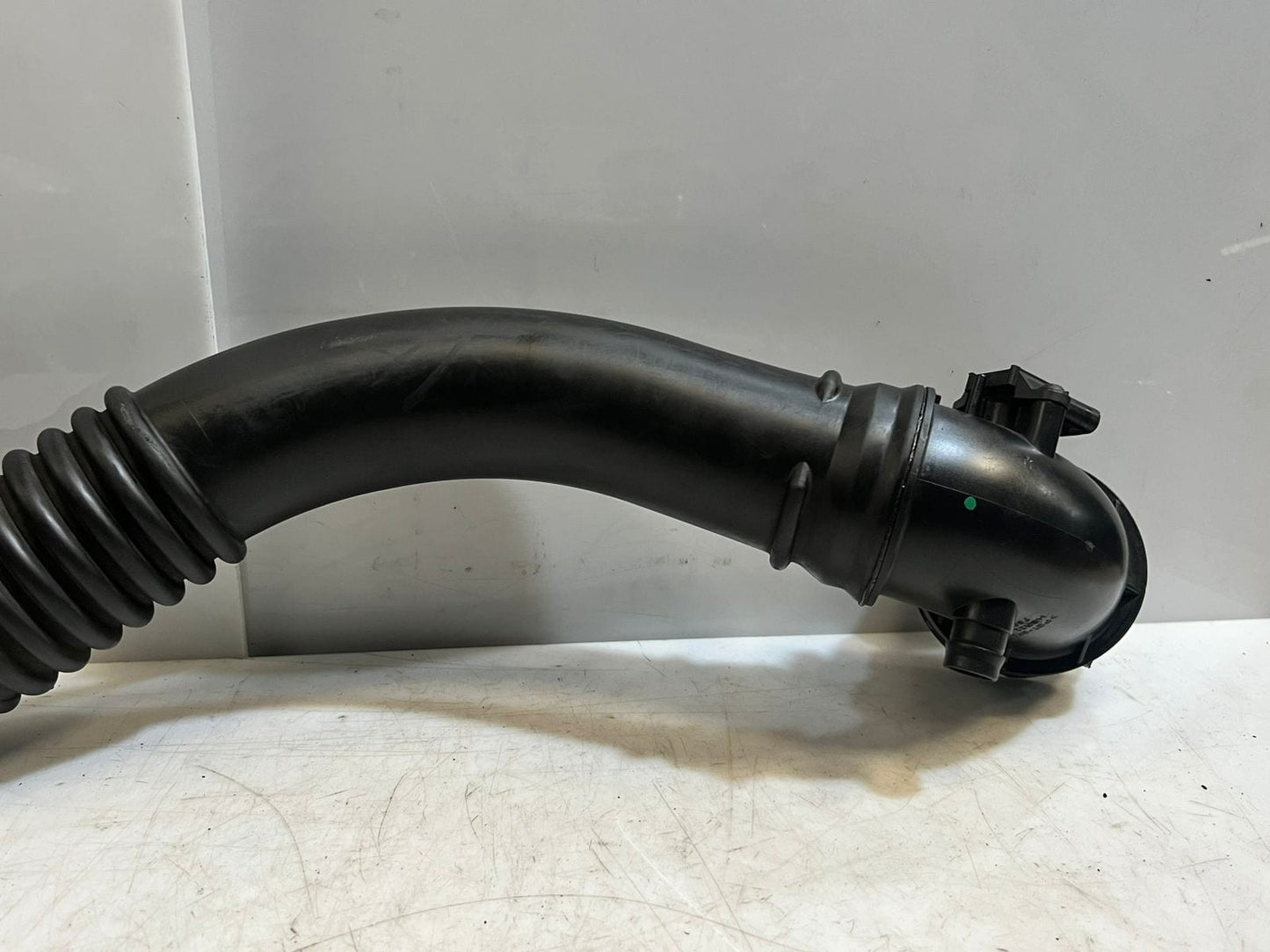 2012-2016 BMW 328i F32 F33 F36 F30 F31 N20 Turbocharger Intercooler Pipe 7597592