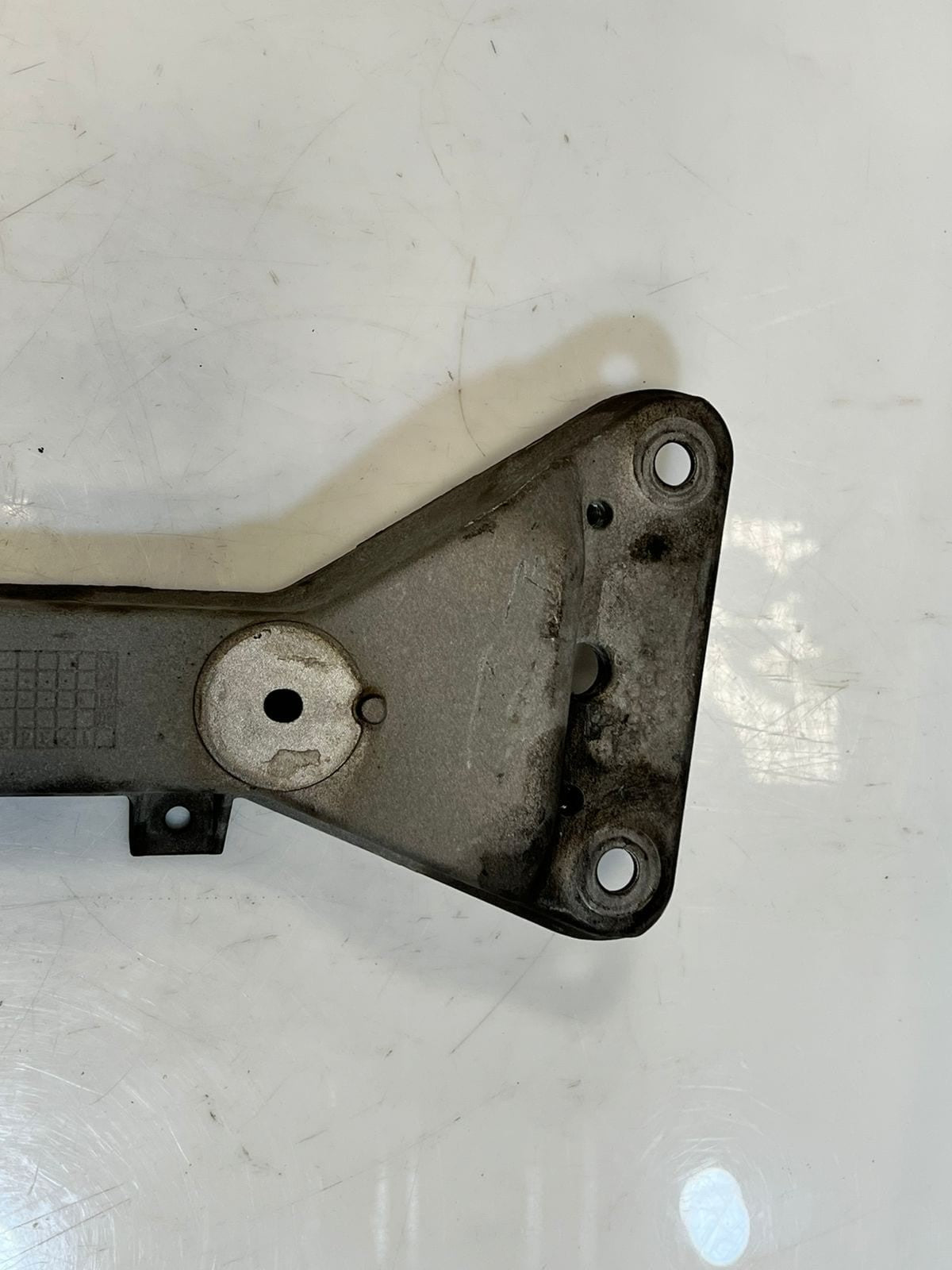 BMW F20 F21 F30 F31 F35 Gearbox Mounting Bracket 6796605 OEM