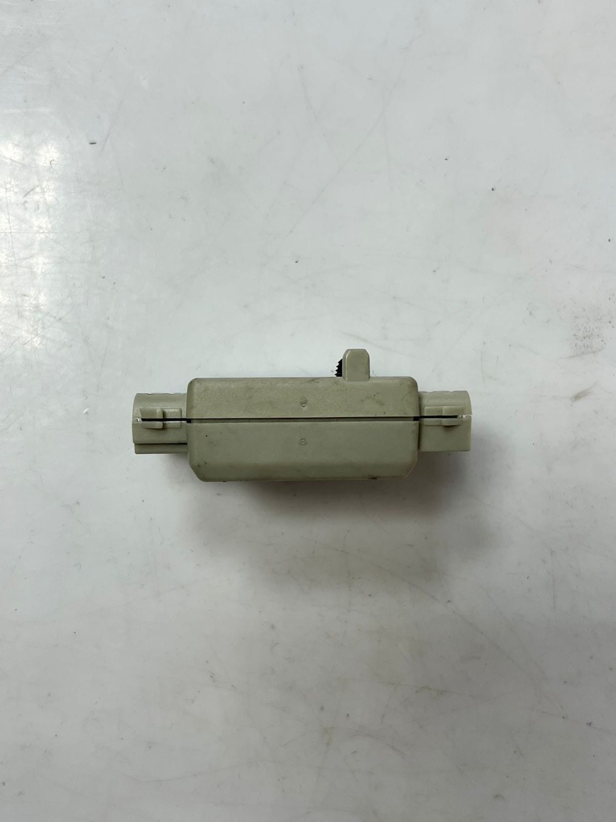 2009 BMW 7 SERIES F01 AERIAL ANTENNA AMPLIFIER MODULE UNIT 9118261 