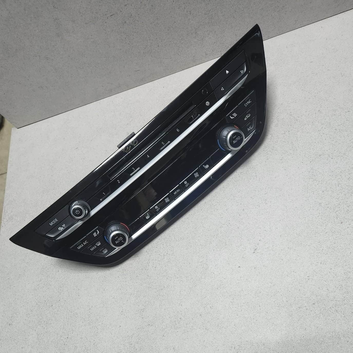BMW Climate Control Panel 6834435 5 Series G30 G31