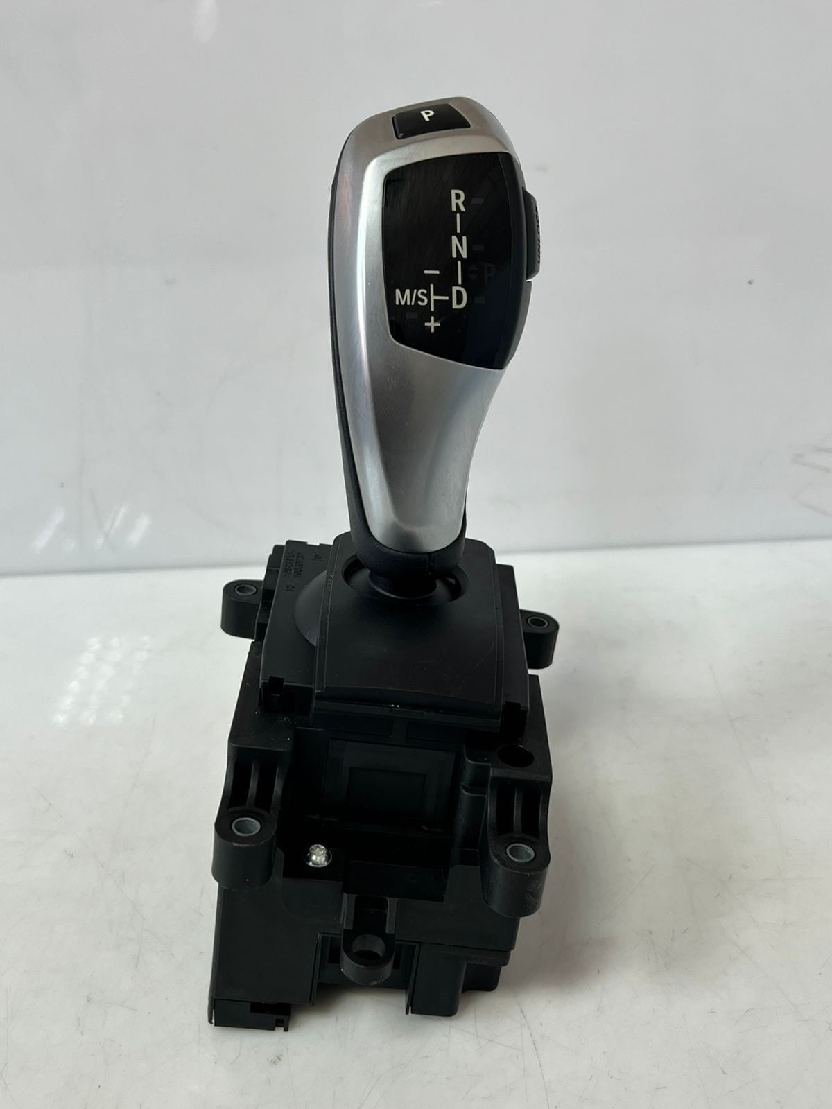 BMW 5 Series F10 F11 and 7 Series F01 Gear Selector Shift Lever 9218102 OEM