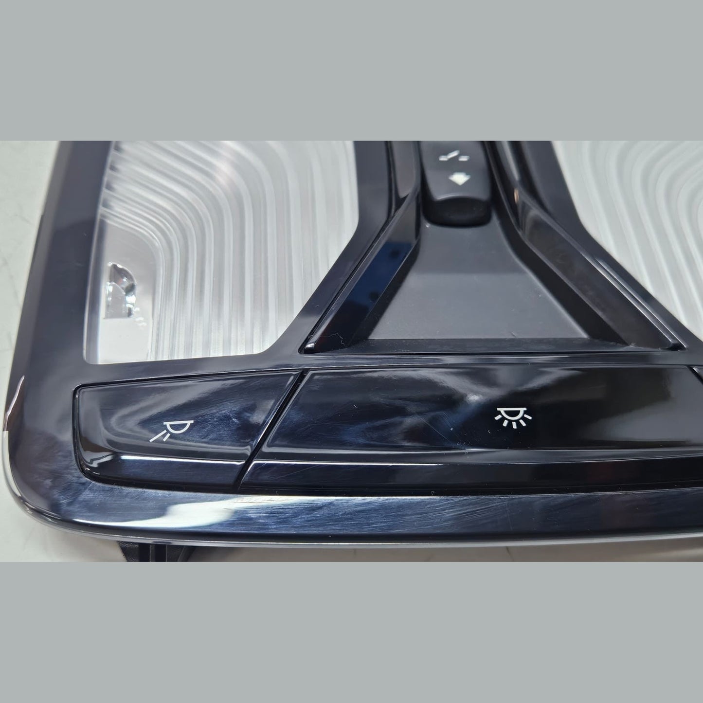 BMW G11 G20 G30 INTERIOR ROOF READING LIGHT 7910965 OEM