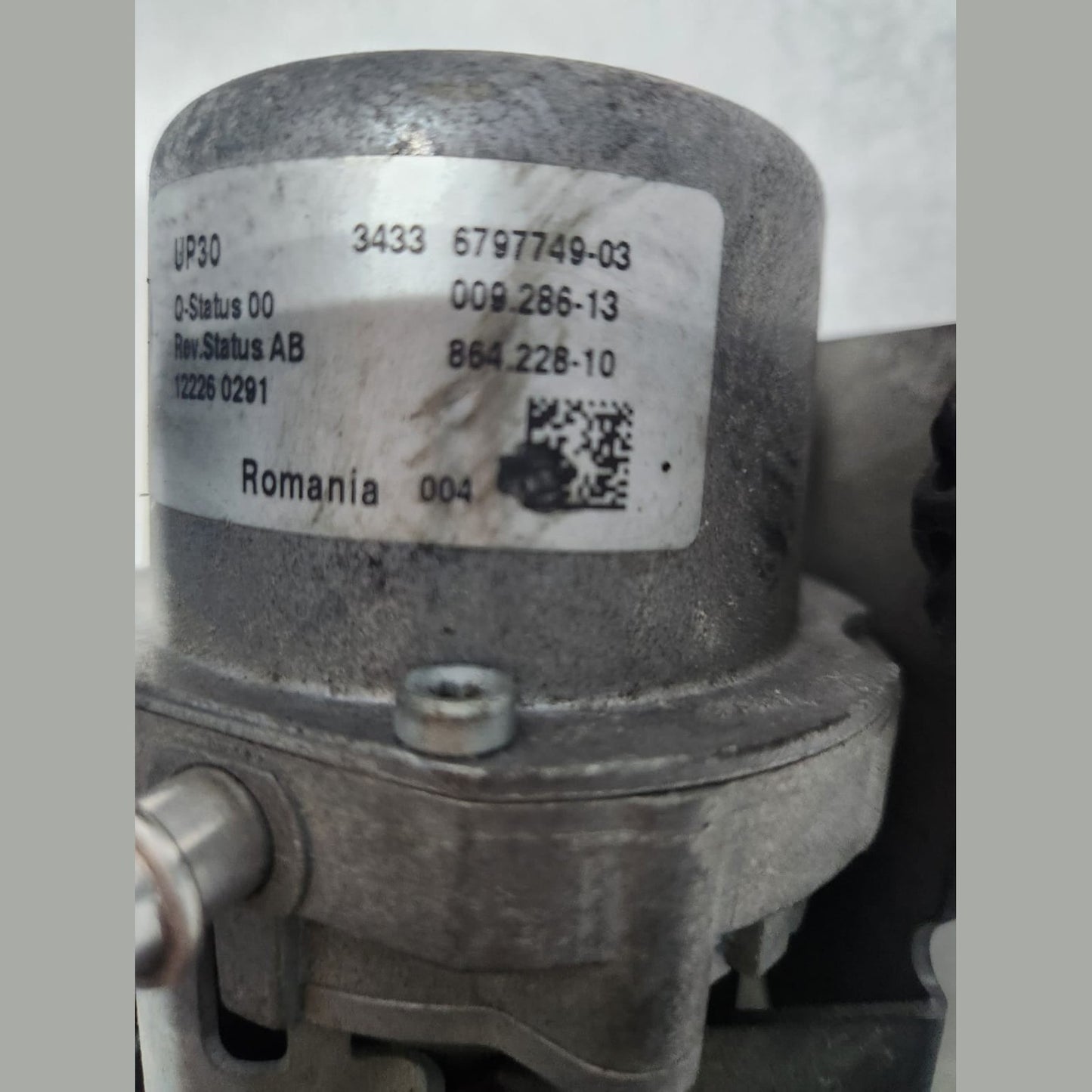 BMW Vacuum Pump 6797749 3 Series F30 5 Series F10 and 7 Series F01 F02 HYBRID