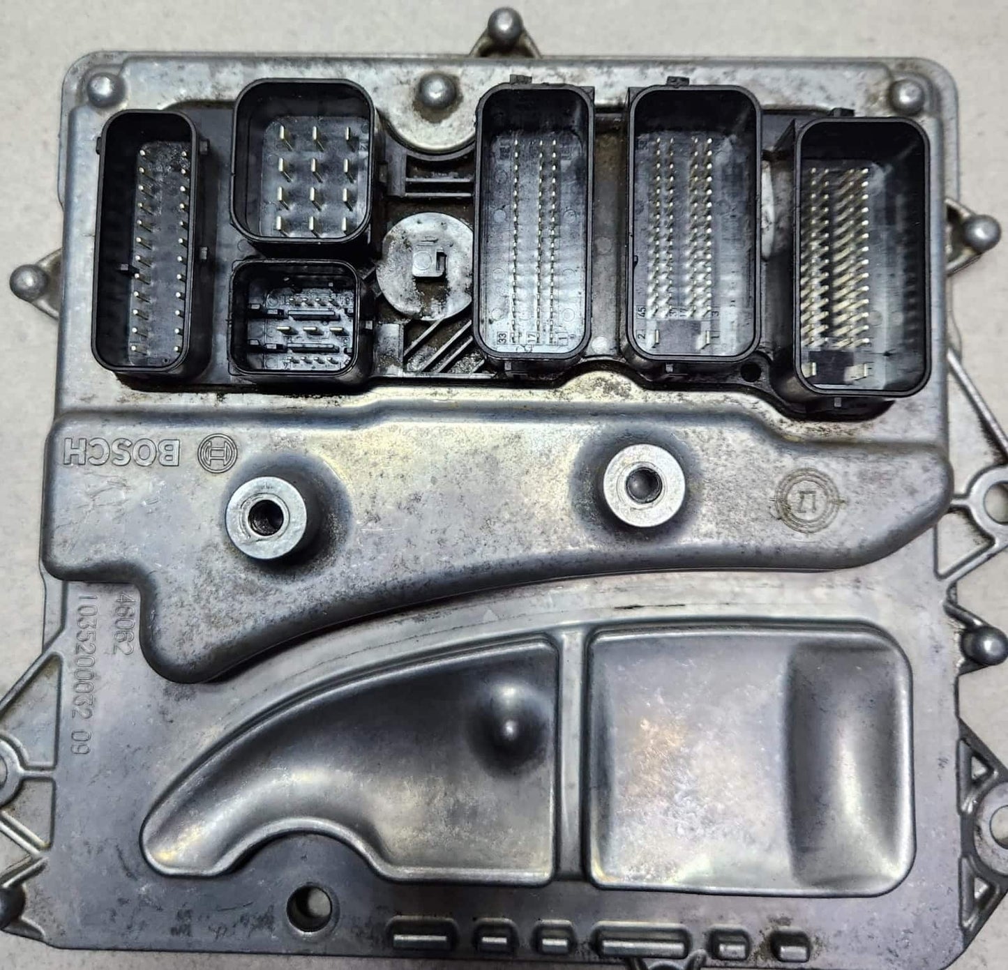 2011-2012 BMW X5 Engine Control Module 8618483 E70 E82 E88 E90 E92 E93 