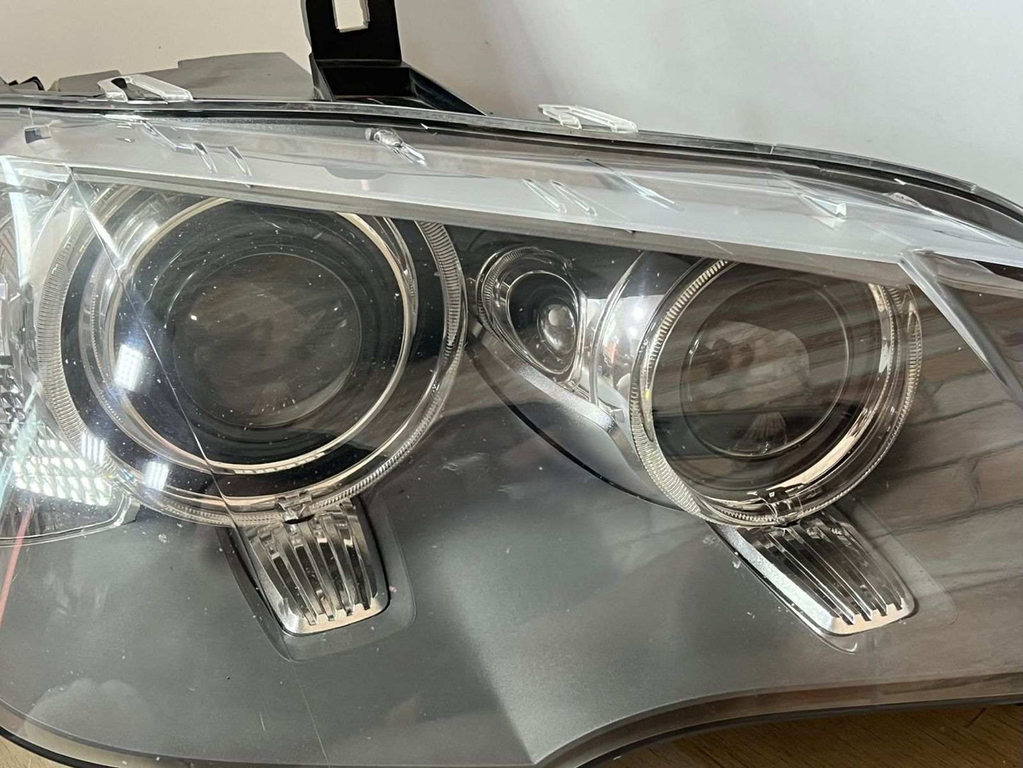 BMW X5 E70 HEADLIGHT XENON FRONT RIGHT DRIVER SIDE 7221894 2010