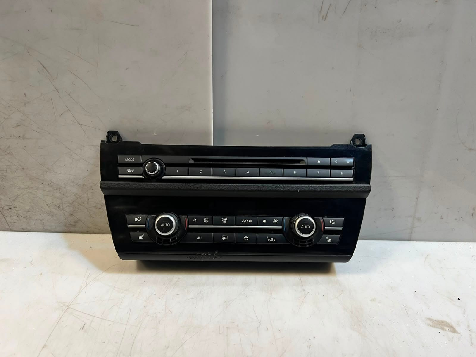 2011-2016 BMW 5 Series F10 and F11 535i A/C Climate Control Panel 9285330 OEM