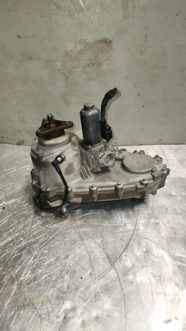 2007-2013 BMW X5 Transfer Case 7574777 X5 E70 ATC 700 USED 90K KM