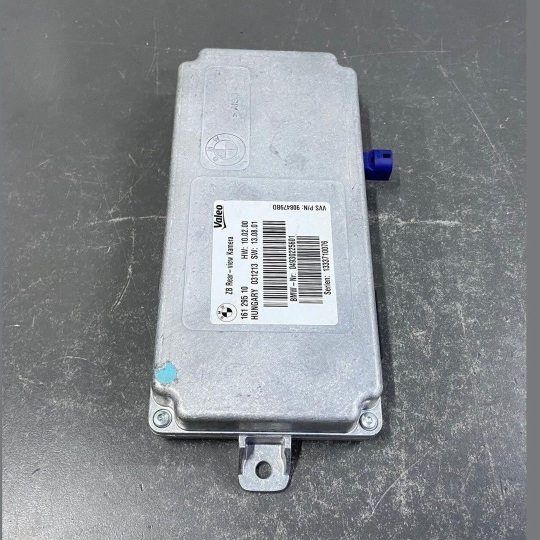 OEM 2013-2015 BMW 740LI F01 F02 X3 REAR VIEW CONTROL MODULE UNIT 908479B