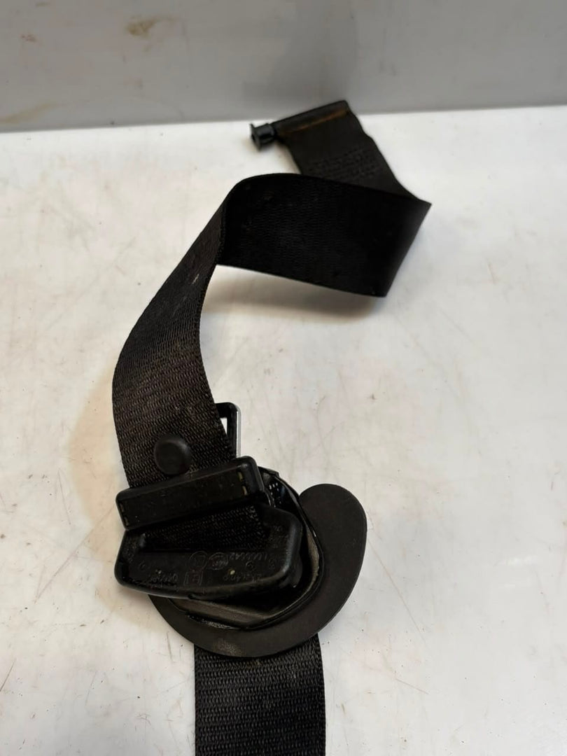 2009-2016 BMW 5 Series F10 F11 F01 F02 F03 F04 Seat Belt Front Right 610126200B