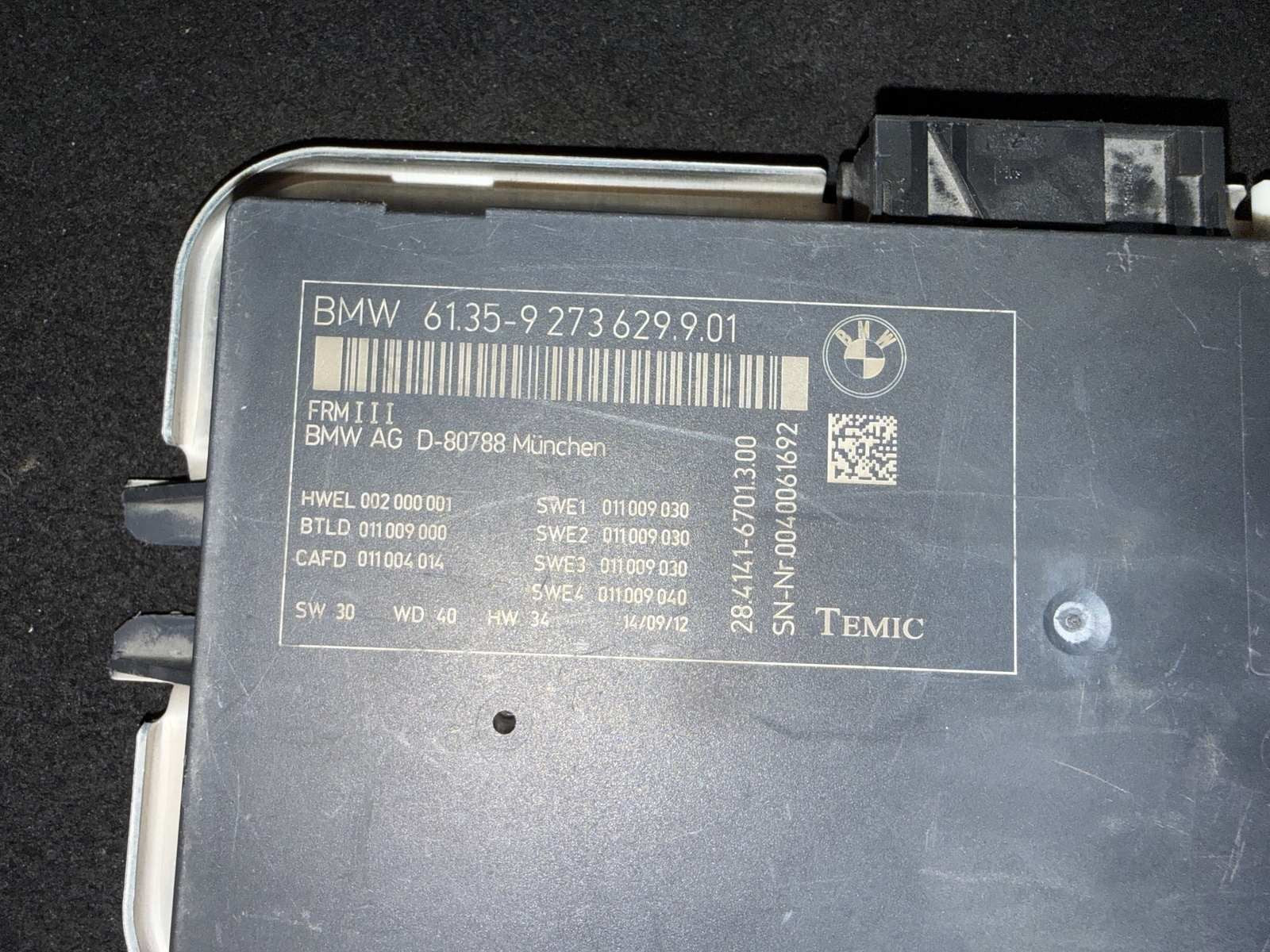 2010-2013 BMW 528i, 535i, 550i, 640i, 650i, 750i Footwell Control Module 9273629