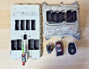BMW F30 320i N20 ECU DME Kit FEM CAS Key OEM 8606306 Engine Control Unit