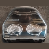 BMW X1 F48 2.0 DIESEL AUTOMATIC INSTRUMENT CLUSTER SPEEDOMETER KM/H P/N 9295446
