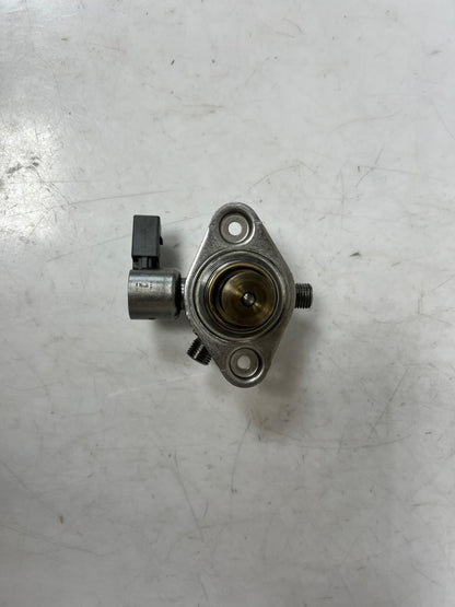 2014-18 BMW X5 550i 650i 750i 750Li X6 4.4L High Pressure Fuel Pump 7595339 OEM