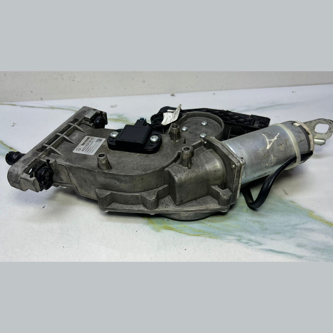Mercedes W204 W212 Power Tailgate Liftgate Motor Actuator A212 8203642 OEM