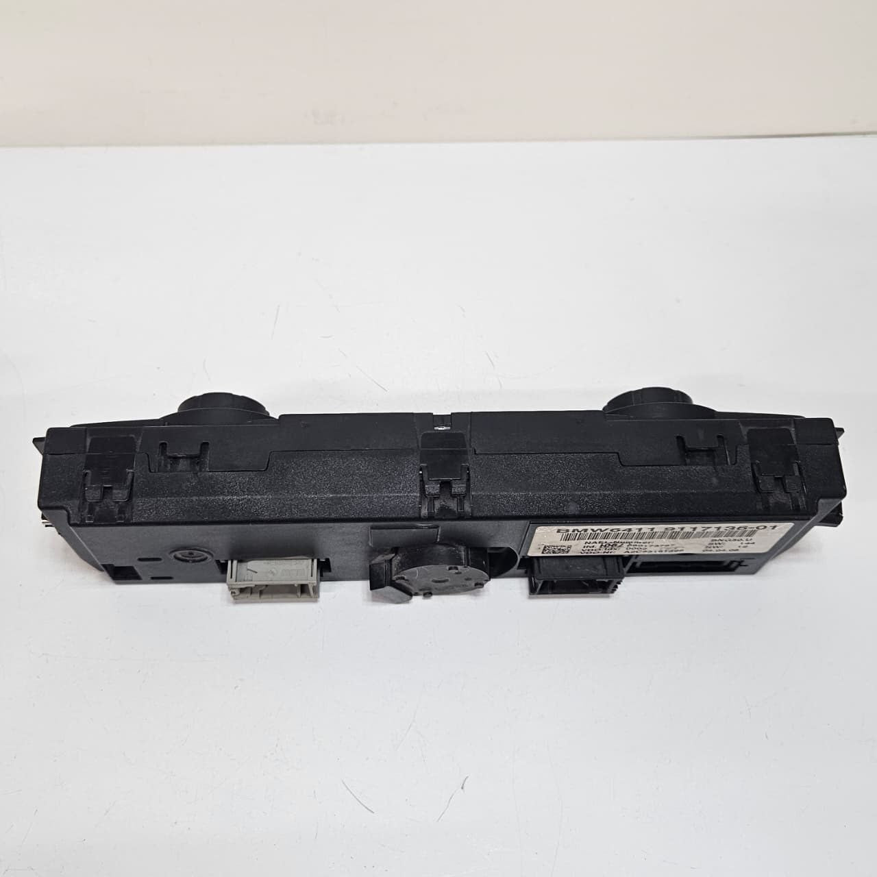 2006-2011 BMW 325i E90 Climate Control Panel 9117136