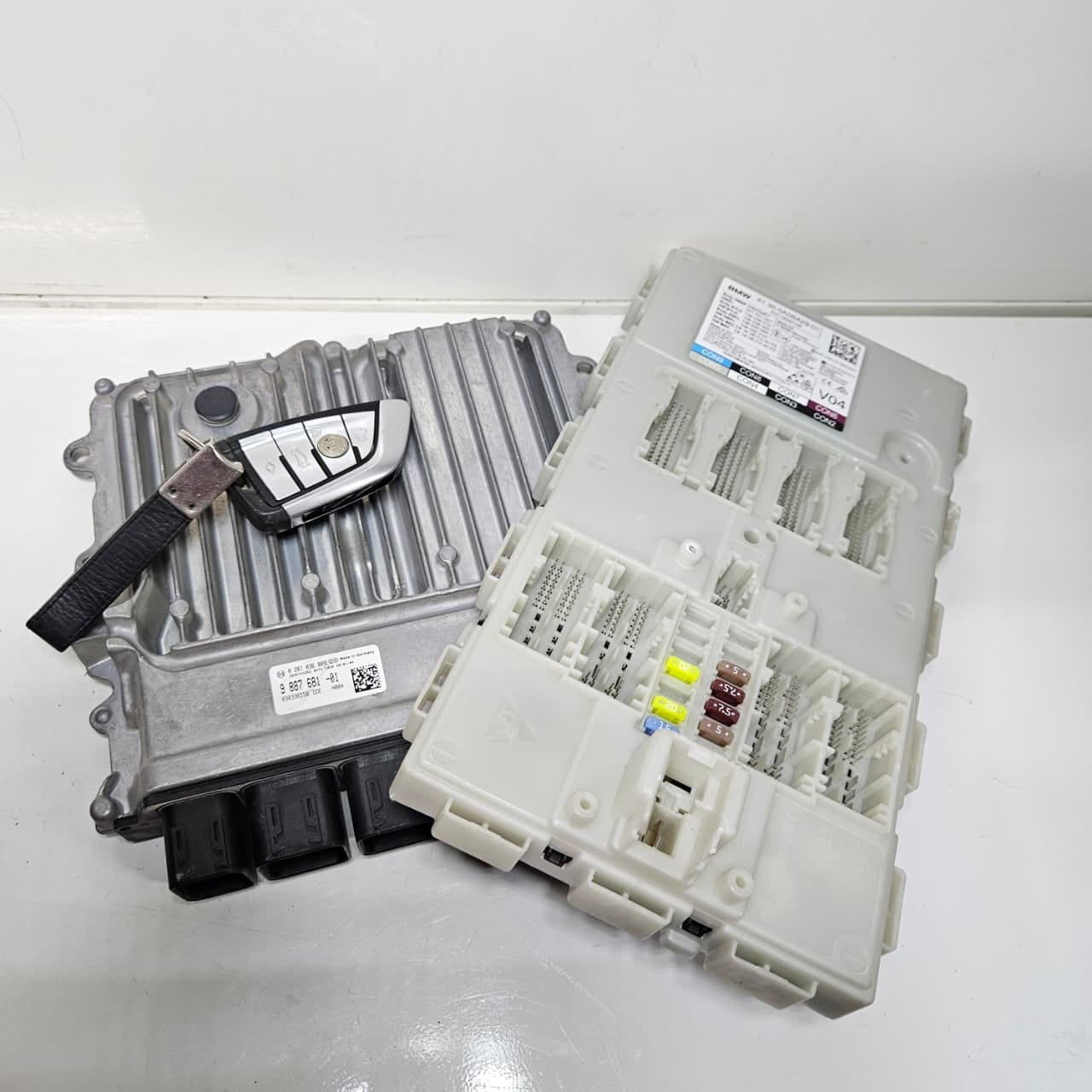 9887681-2019-2023 BMW 5 Series G30 G07 B57D ALPINA Engine Control Unit ECU SET