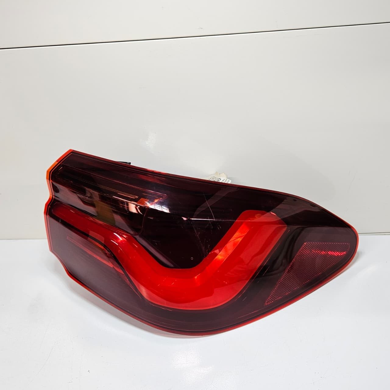 2018-2023 BMW X2 F39 xDrive RIGHT Tail Light F03688100
