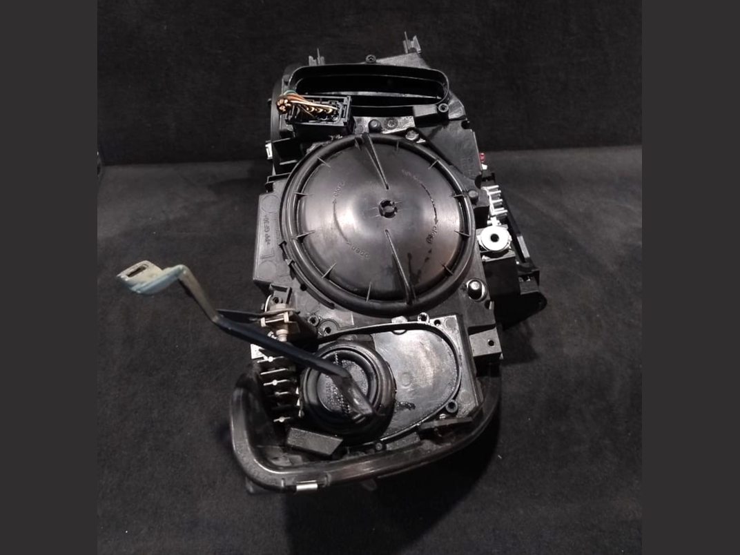 BMW 4 F32 F33 F36 F82 M4 F82 F83 F36 HEADLIGHT BI-XENON FRONT LEFT - 7410787