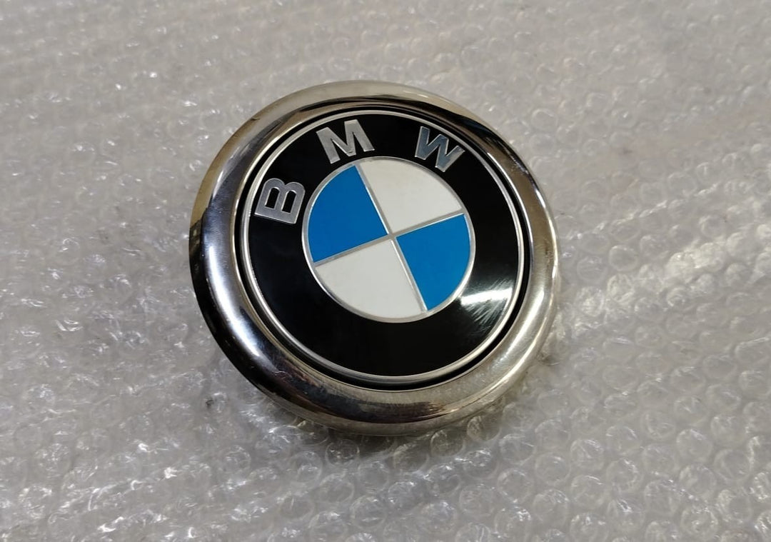 OEM BMW X2 F39 REAR LIFTGATE EMBLEM RELEASE SWITCH HANDLE 7248535