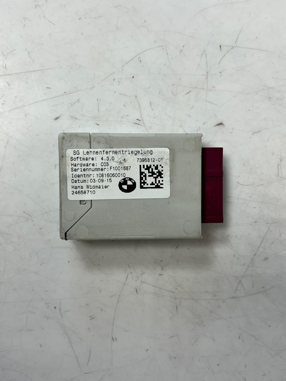 2016 BMW X1 F48 F49 F45 Rear Remote Seat Backrest Release Control Module 7396812