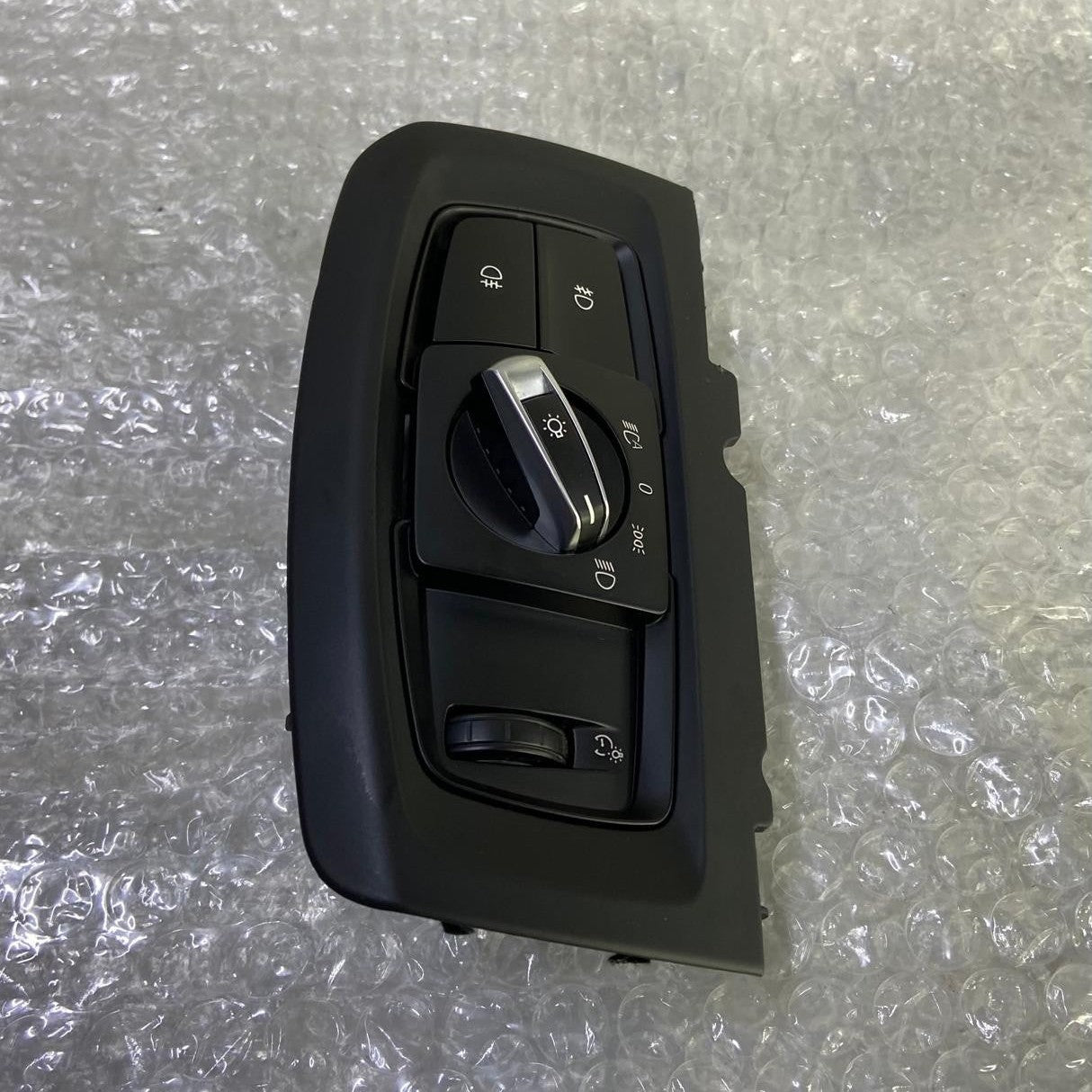 OEM BMW X1 X5 X6 F15 F16 HEADLIGHT CONTROL SWITCH PANEL 9311727