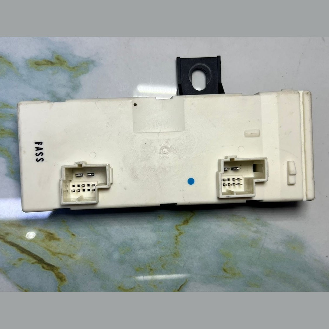 2016 Mercedes-Benz GLA200 Tailgate Control Module A2469003615 GLA250