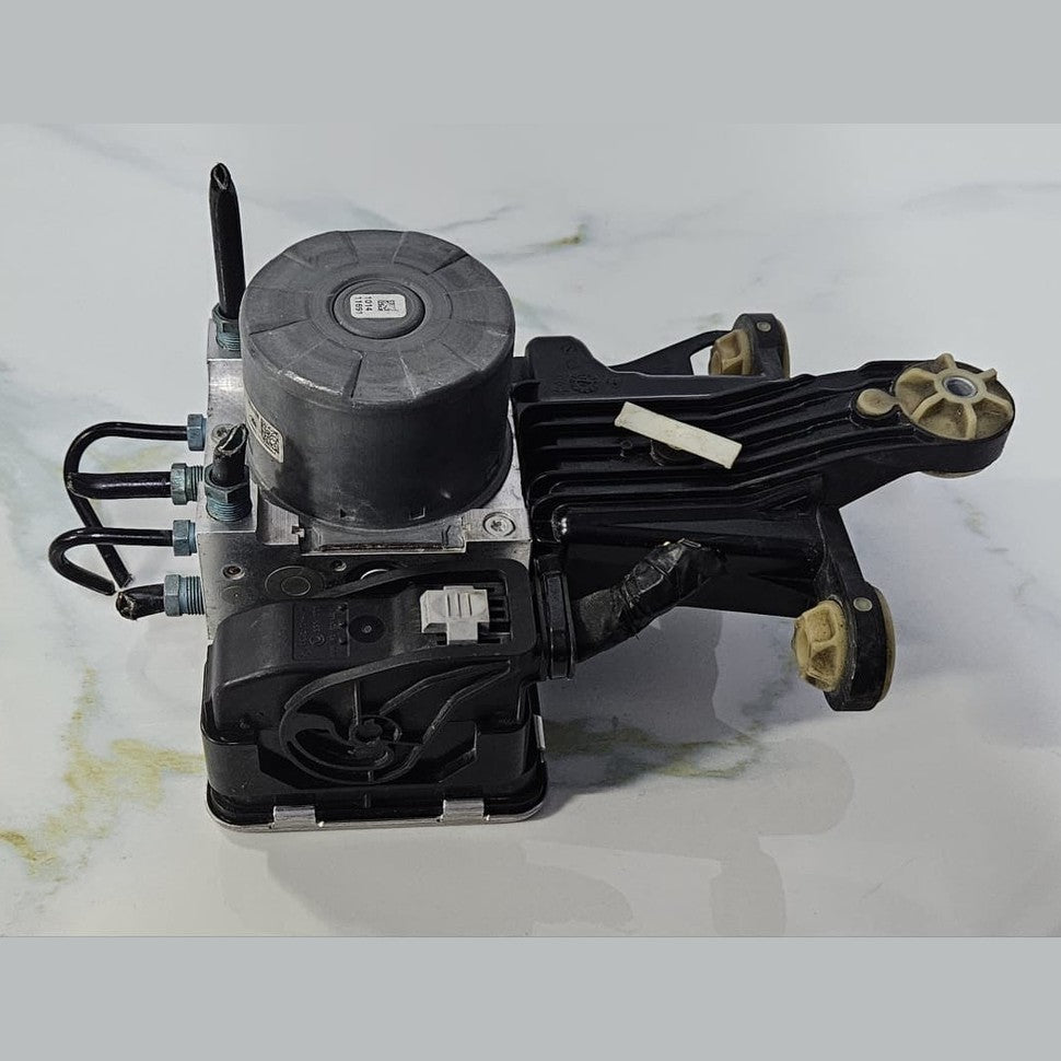 OEM BMW G20 3 Series ABS Pump Modulator Control Unit 1544113 1544112