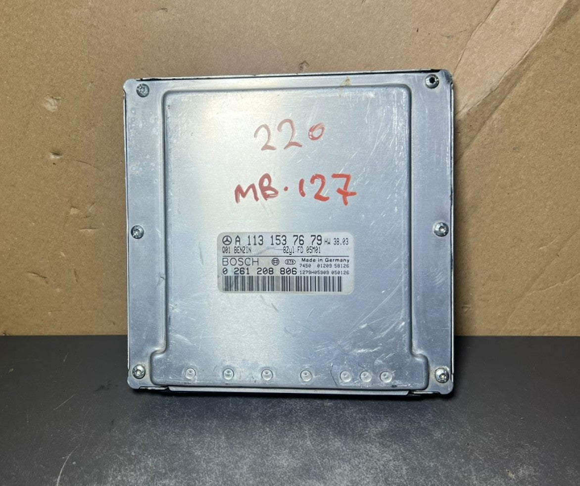 01-06 Mercedes W220 S-Class Engine Control Module Unit ECM ECU A113 1537679