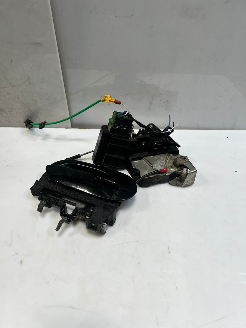 BMW 5 7 Series E39 E38 REAR RIGHT Central Locking Door Lock Actuator 8352165 OEM