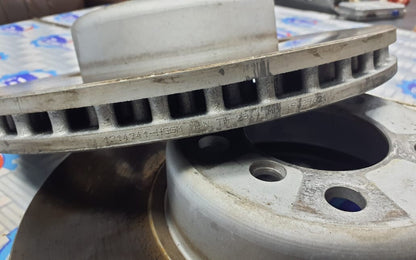 BMW F30 FRONT LEFT RIGHT VENTILATED  BRAKE DISC SET