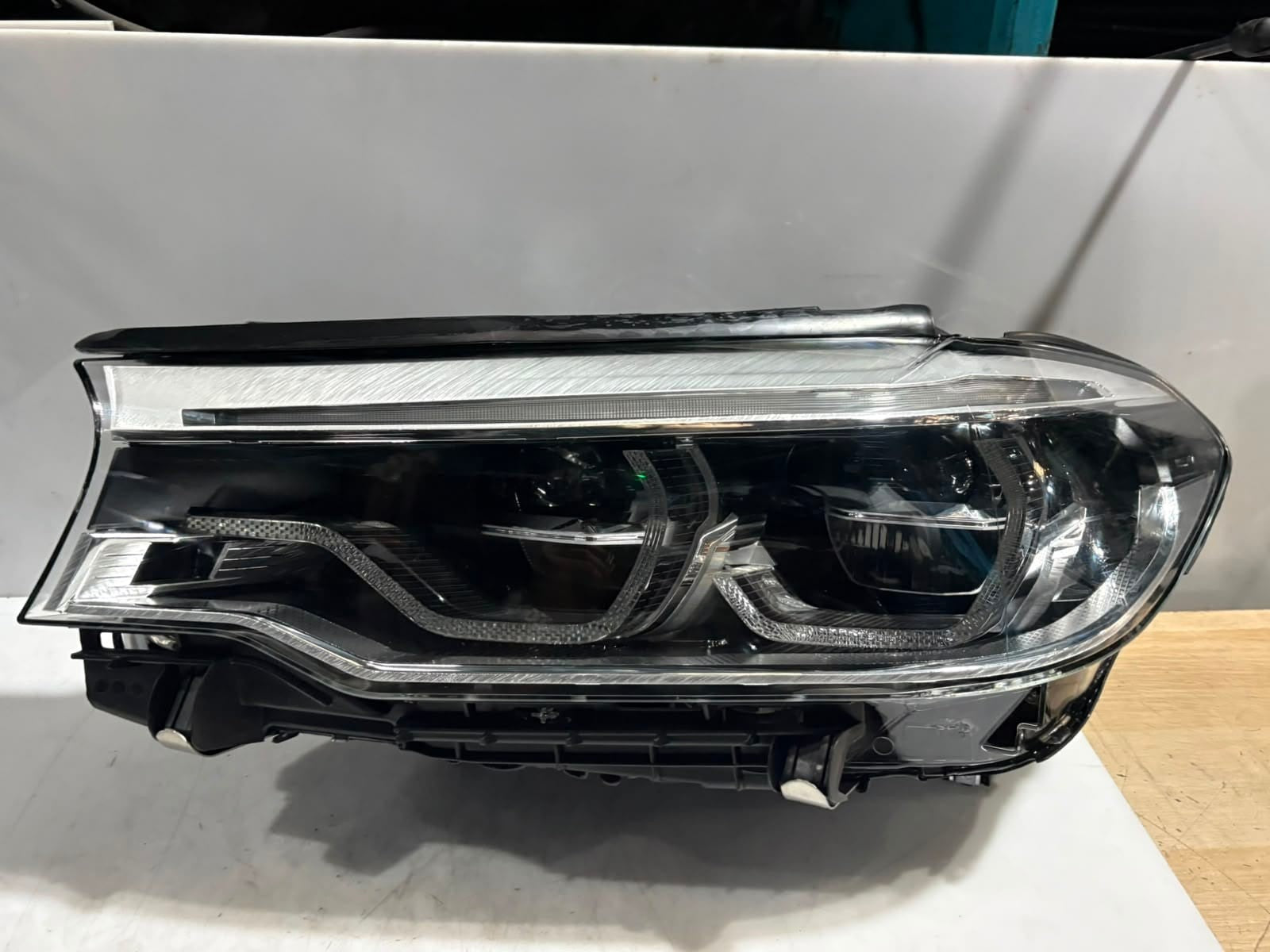 2018 BMW M5 F90 G30 Adaptive LED Headlight Left RIGHT 8499127 8499128 LHD