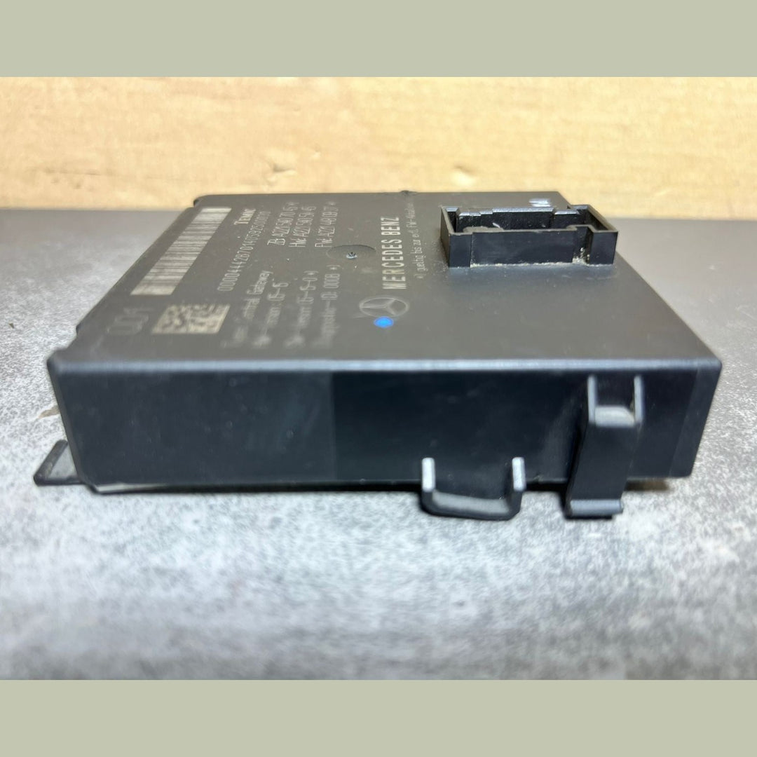 2007-2013 Mercedes-Benz W221 S-Class Gateway Control Module A221 5407045 OEM Q02