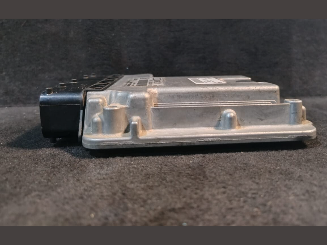 AUDI  A4 B8 A5 8T 1.8 TFSI CDHB 160HP ENGINE CONTROL UNIT AUTOMATIC - 8K1907115M